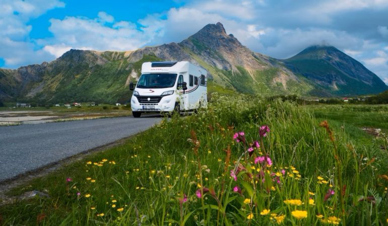 A qué velocidad máxima tiene permitido circular una autocaravana